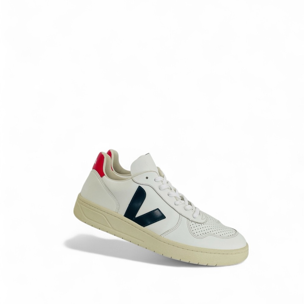 Veja White Red Women’s Sneakers size 10